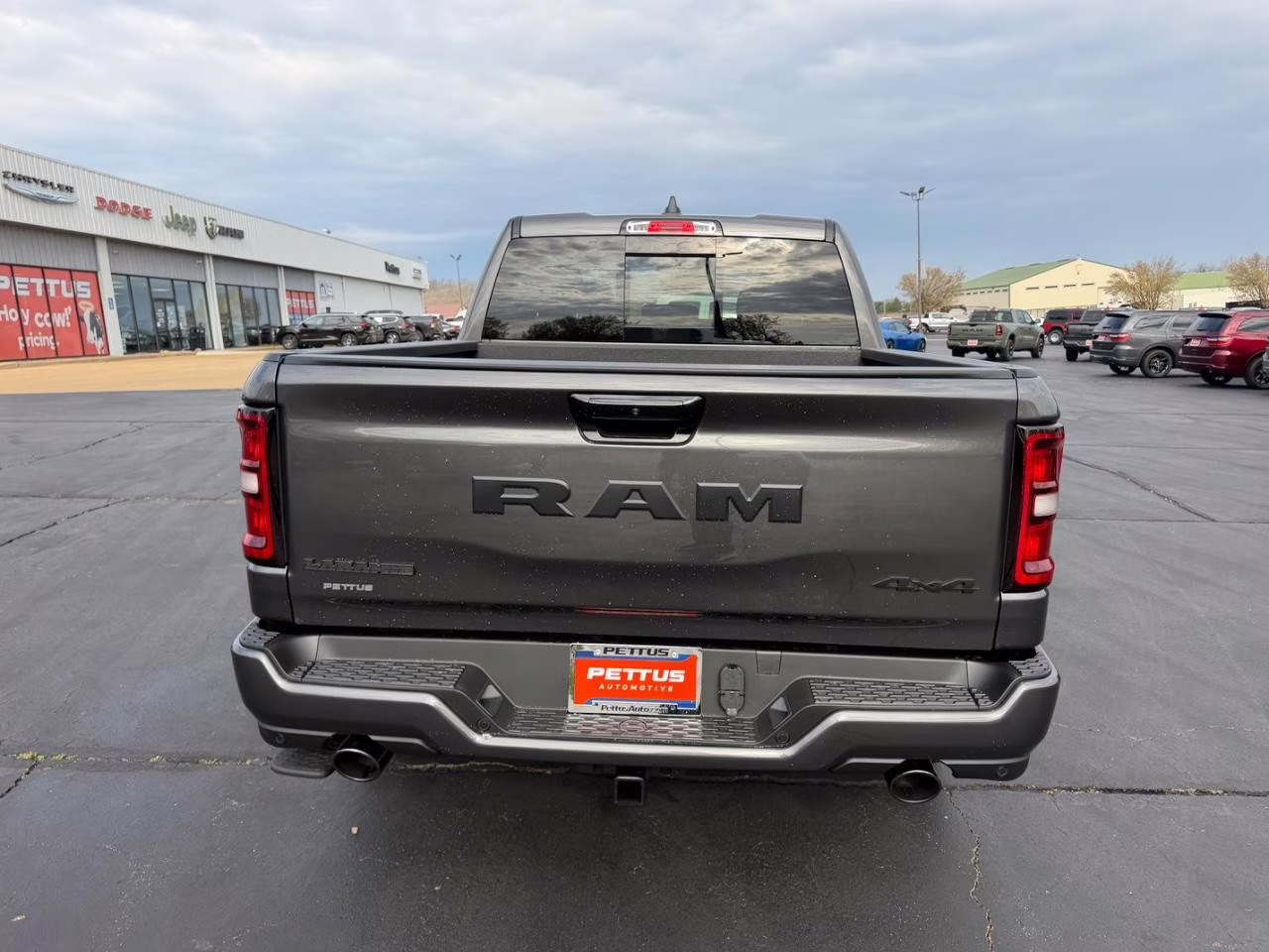 2026 Diamond Black Crystal Pearlcoat Ram 1500 Laramie 4X4 Truck