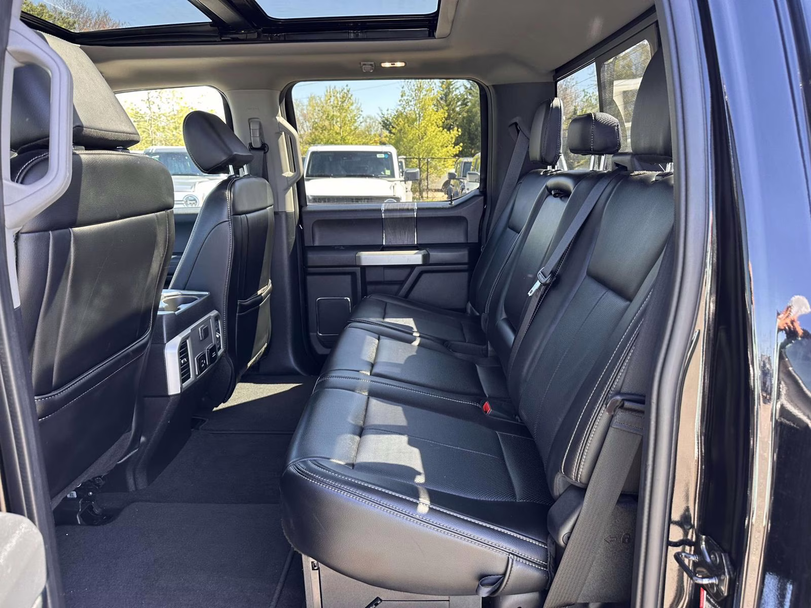 2021 Agate Black Metallic Ford Super Duty F-250 SRW LARIAT 4WD Crew Cab 6.75' Box 4X4 Truck