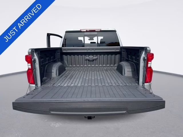 2026 Sterling Gray Metallic Chevrolet Silverado 1500 RST 4X4 Truck