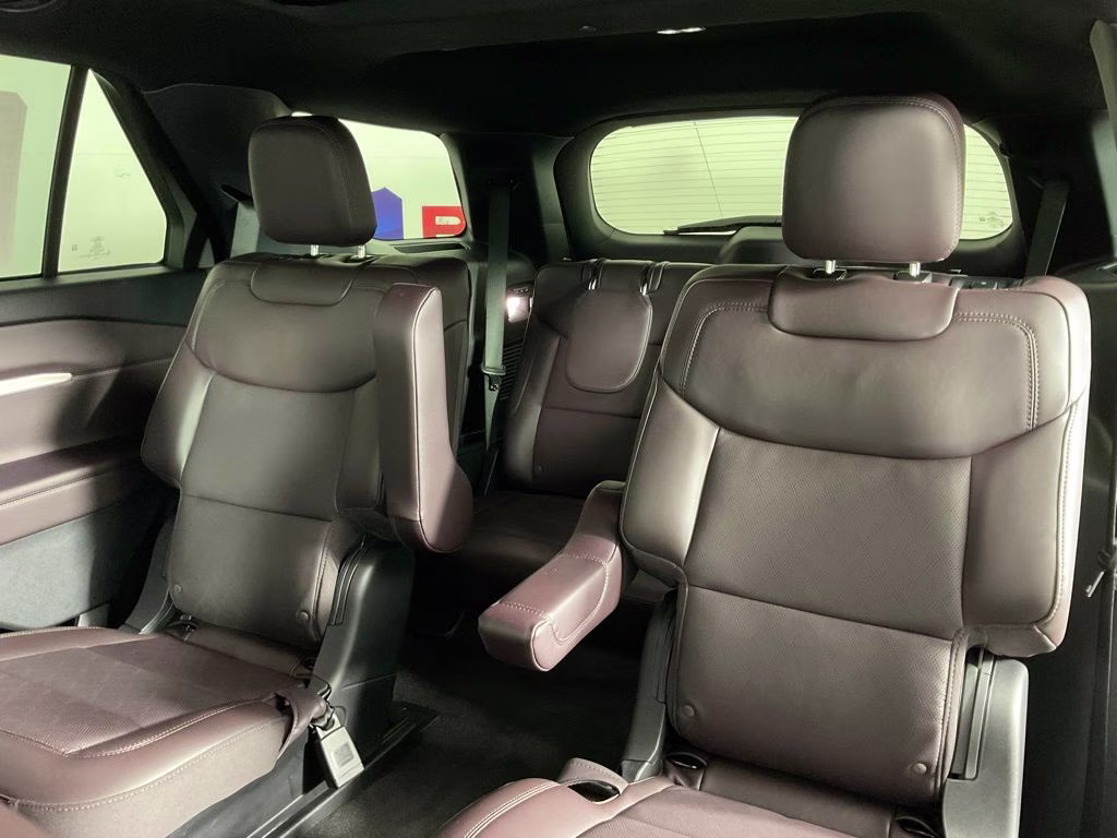 2026 White Ford Explorer Platinum RWD SUV