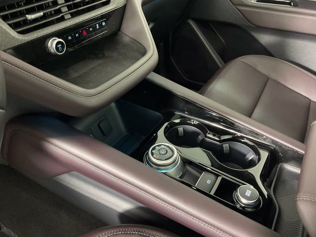 2026 White Ford Explorer Platinum RWD SUV