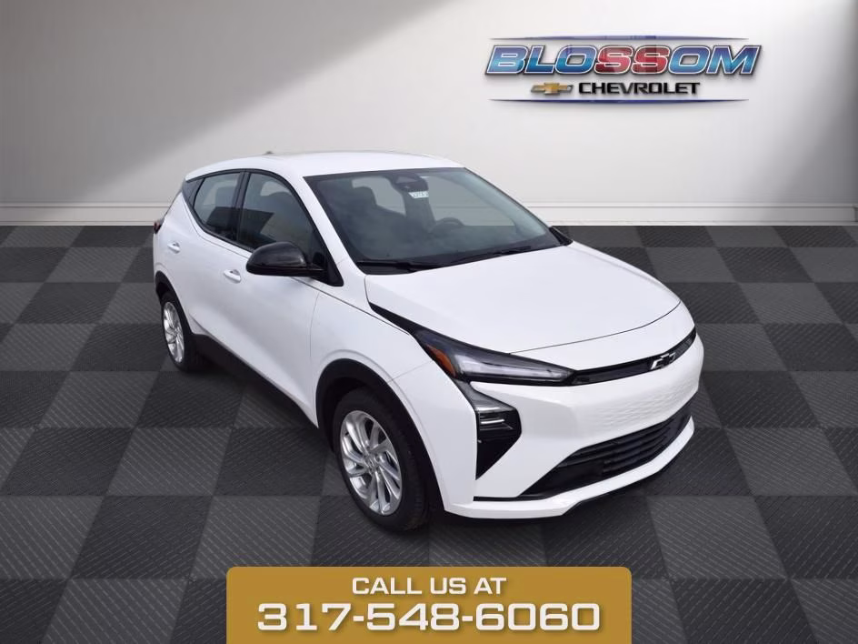 2027 Summit White Chevrolet Bolt EV LT FWD SUV