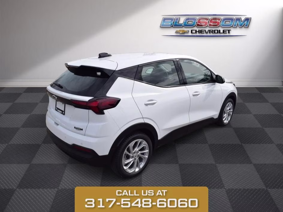 2027 Summit White Chevrolet Bolt EV LT FWD SUV