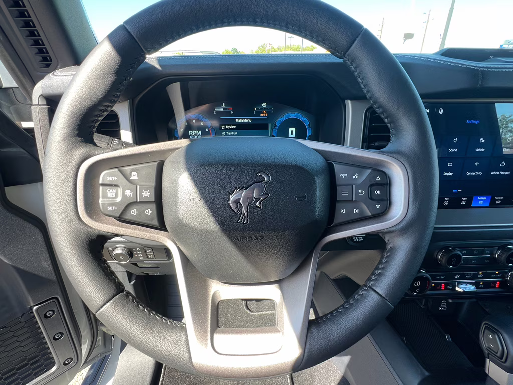 2026 Avalanche Gray Ford Bronco Outer Banks 4X4 SUV