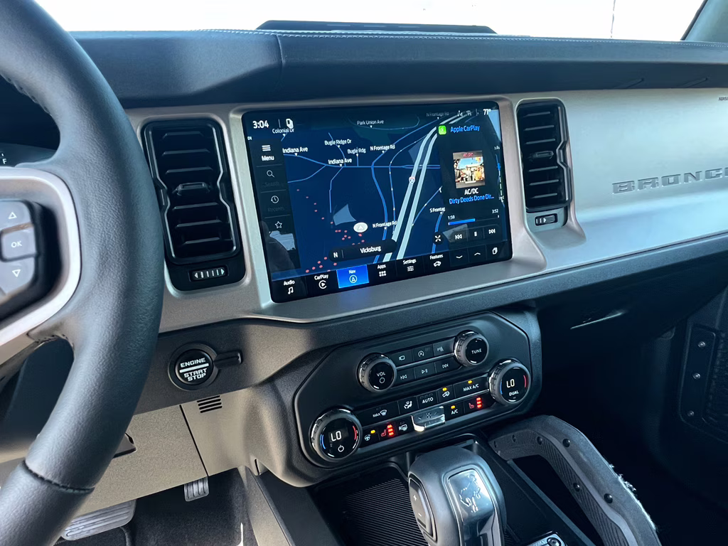 2026 Avalanche Gray Ford Bronco Outer Banks 4X4 SUV