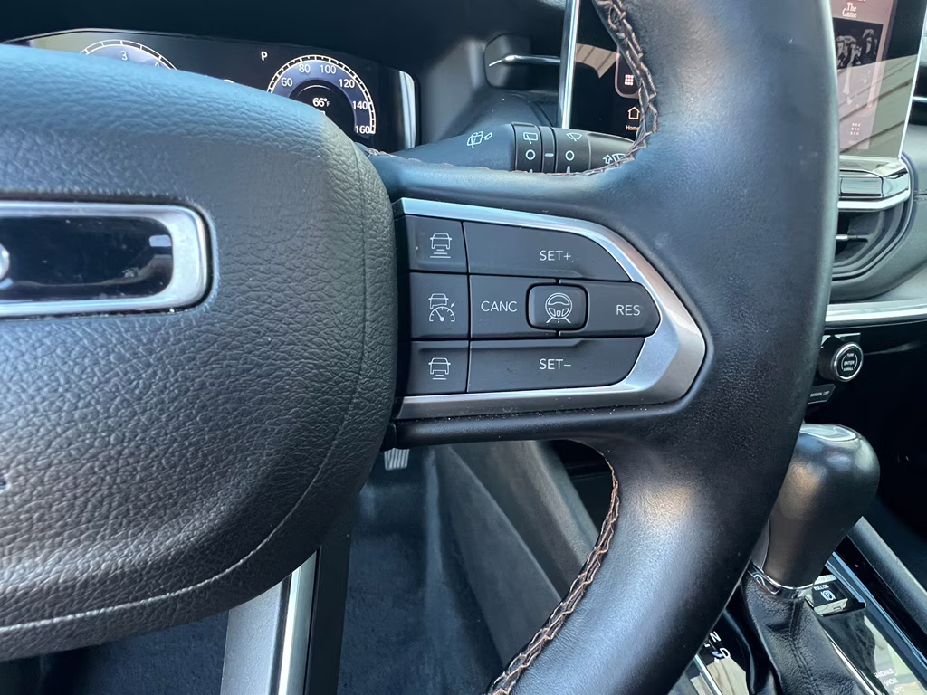 2022 Redline Pearlcoat Jeep Compass (RED) Edition 4X4 SUV