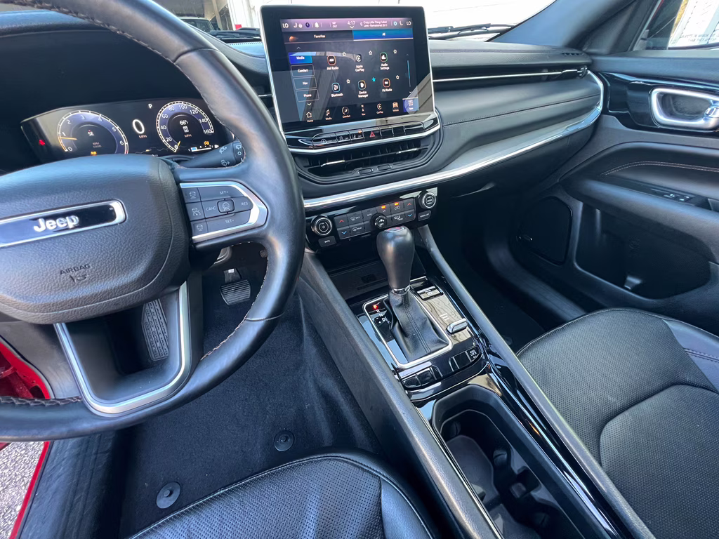 2022 Redline Pearlcoat Jeep Compass (RED) Edition 4X4 SUV
