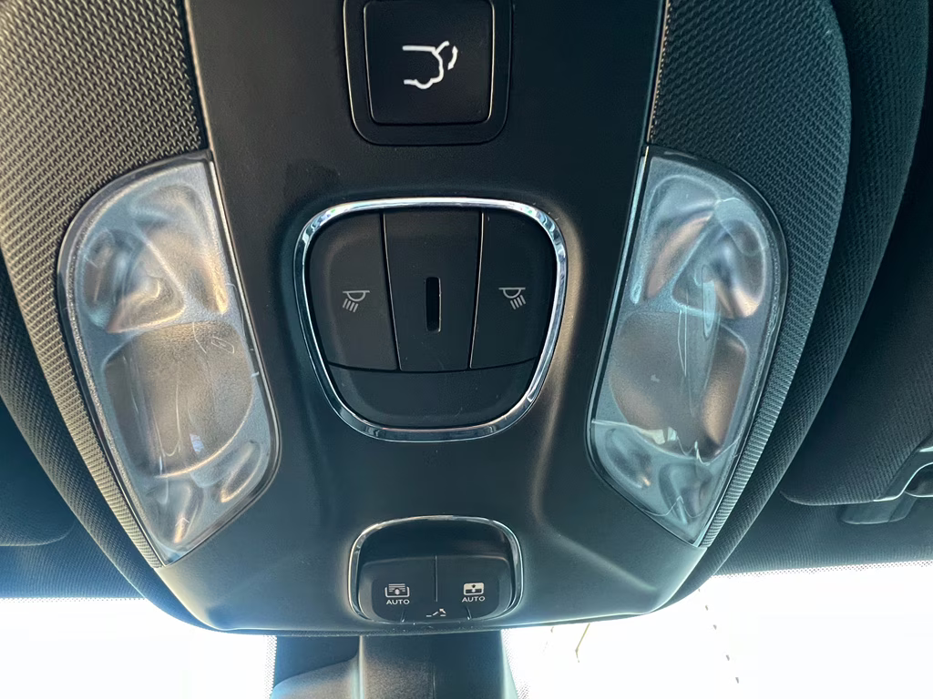 2022 Redline Pearlcoat Jeep Compass (RED) Edition 4X4 SUV