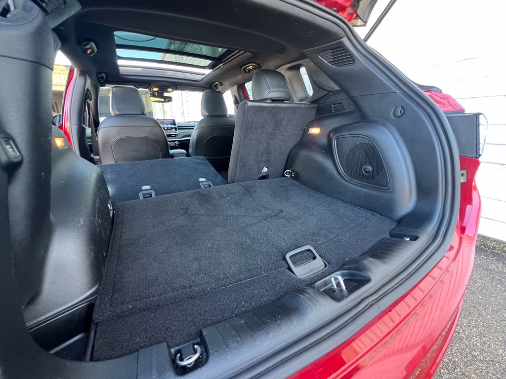 2022 Redline Pearlcoat Jeep Compass (RED) Edition 4X4 SUV