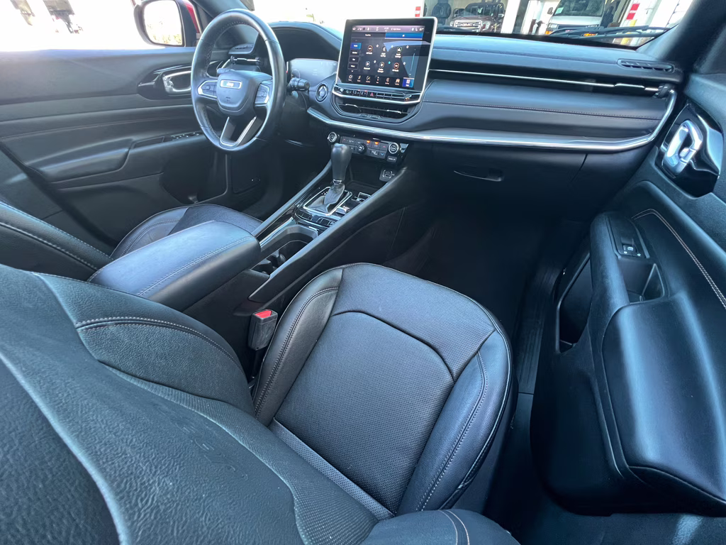 2022 Redline Pearlcoat Jeep Compass (RED) Edition 4X4 SUV