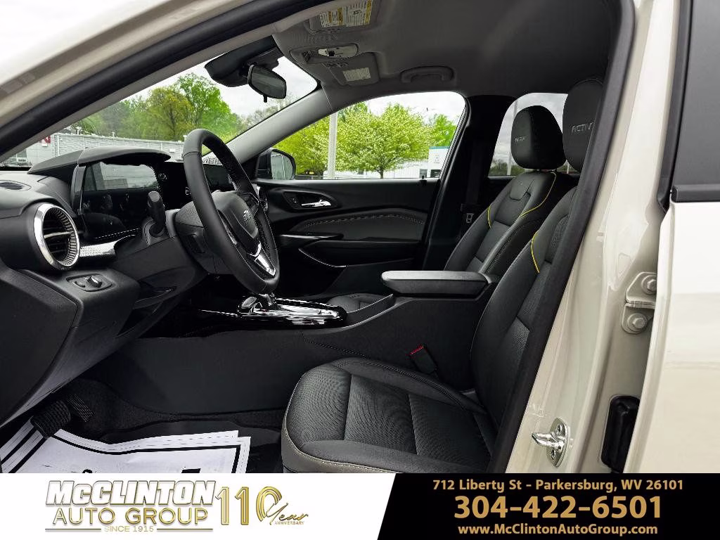 2026 White Sands Chevrolet Trax ACTIV FWD SUV