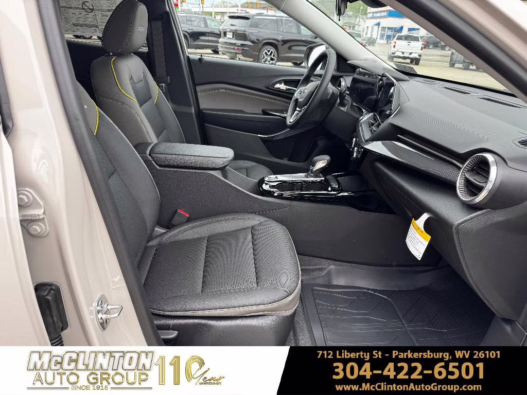 2026 White Sands Chevrolet Trax ACTIV FWD SUV