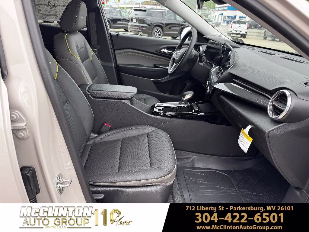 2026 White Sands Chevrolet Trax ACTIV FWD SUV