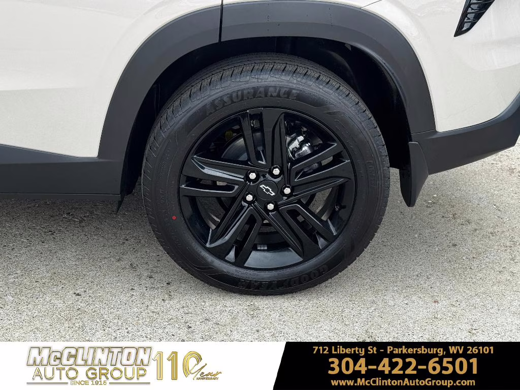 2026 White Sands Chevrolet Trax ACTIV FWD SUV