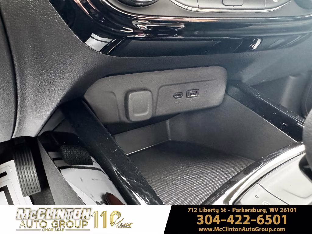 2026 White Sands Chevrolet Trax ACTIV FWD SUV