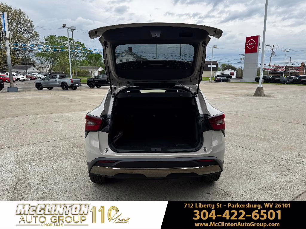 2026 White Sands Chevrolet Trax ACTIV FWD SUV