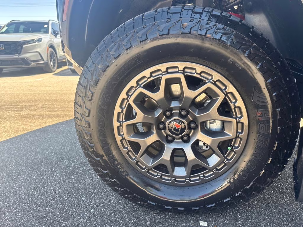 2026 Super Black Nissan Frontier PRO-4X 4X4 Truck