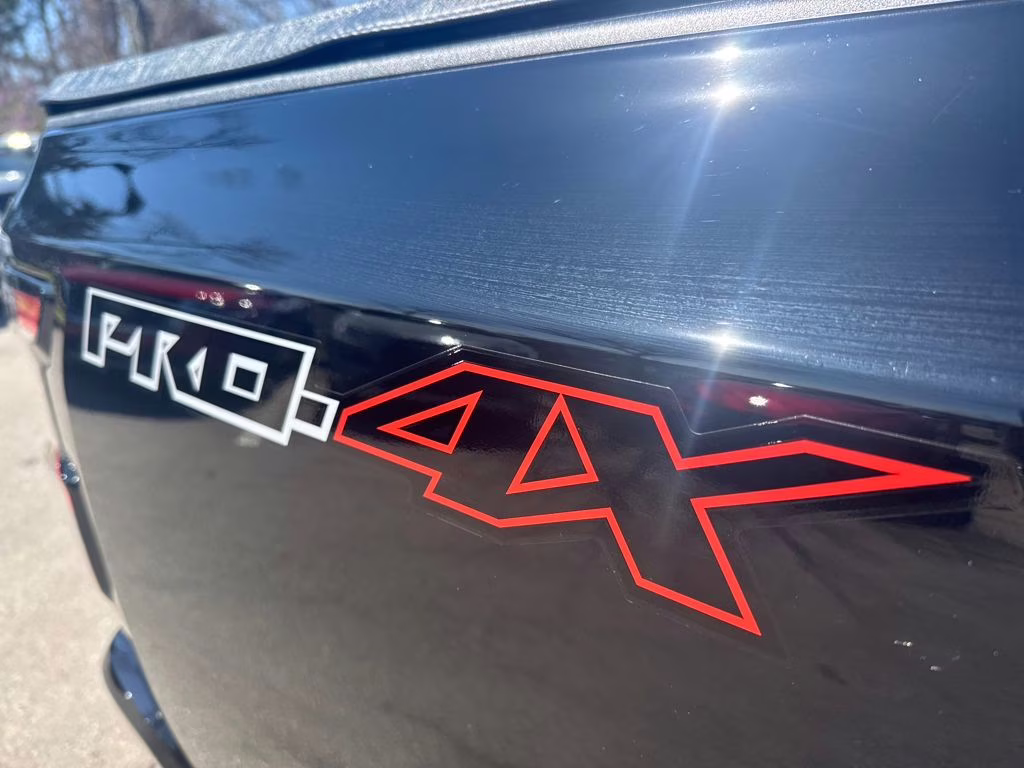 2026 Super Black Nissan Frontier PRO-4X 4X4 Truck