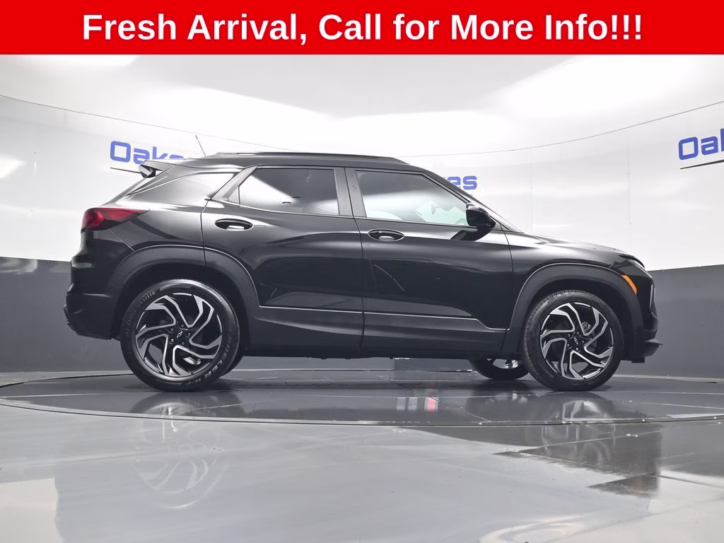 2024 Mosaic Black Metallic Chevrolet Trailblazer RS FWD SUV