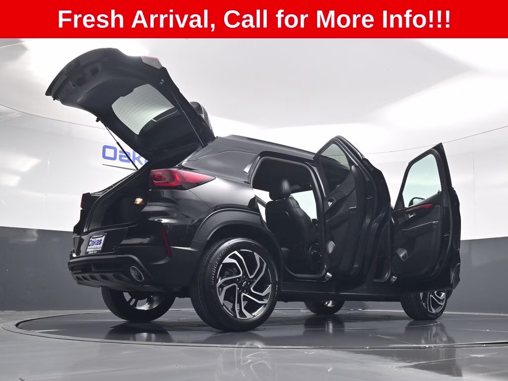 2024 Mosaic Black Metallic Chevrolet Trailblazer RS FWD SUV
