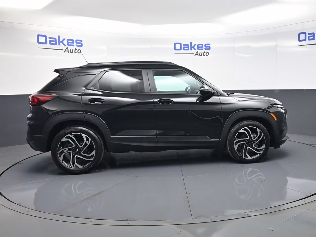 2024 Mosaic Black Metallic Chevrolet Trailblazer RS FWD SUV
