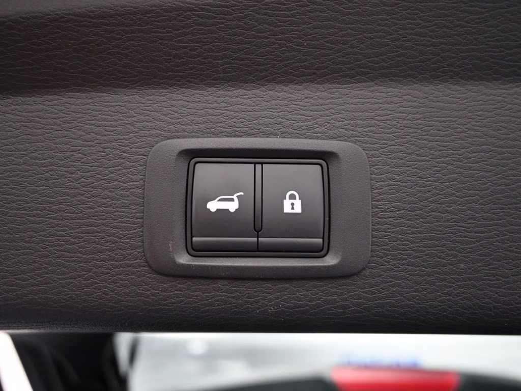 2024 Labrador Black Pearl Mitsubishi Outlander SE Black Edition FWD SUV