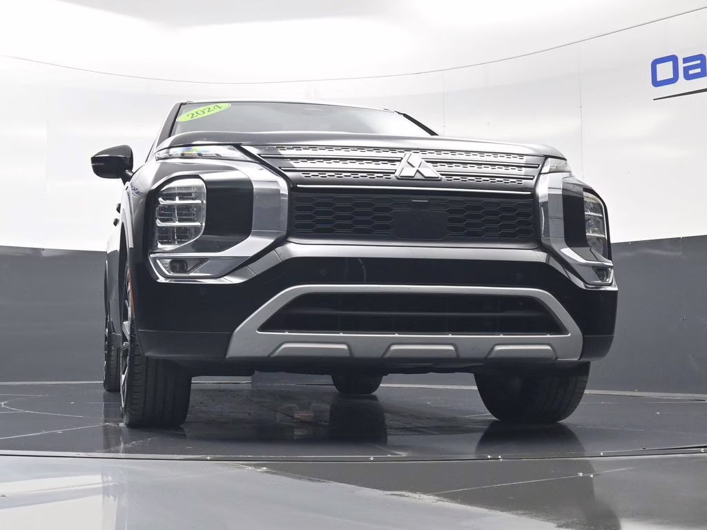 2024 Labrador Black Pearl Mitsubishi Outlander SE Black Edition FWD SUV