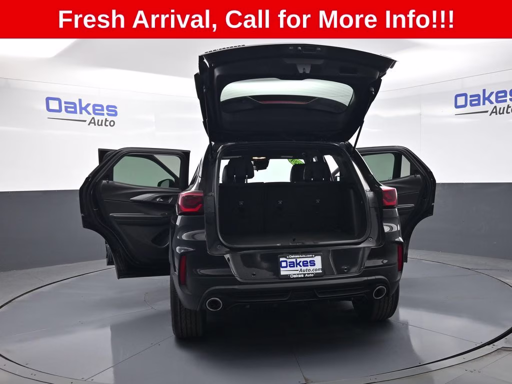 2024 Mosaic Black Metallic Chevrolet Trailblazer RS FWD SUV