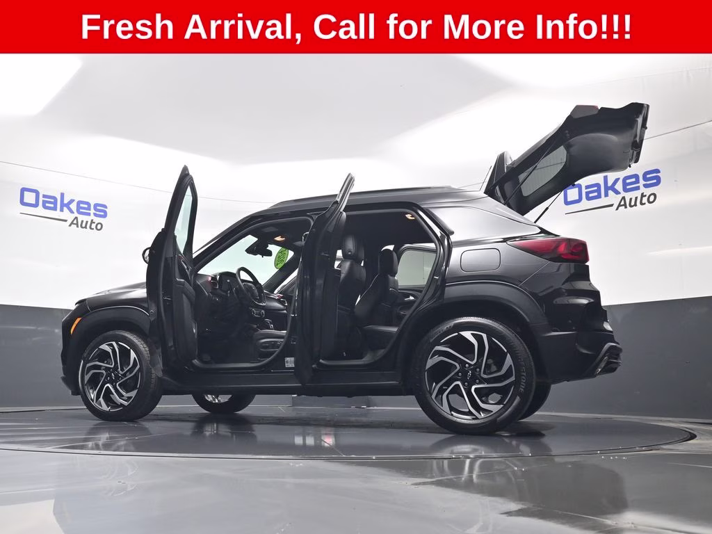 2024 Mosaic Black Metallic Chevrolet Trailblazer RS FWD SUV