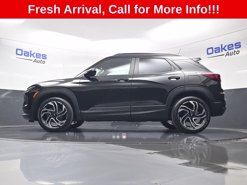 2024 Mosaic Black Metallic Chevrolet Trailblazer RS FWD SUV