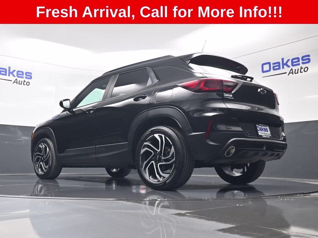 2024 Mosaic Black Metallic Chevrolet Trailblazer RS FWD SUV