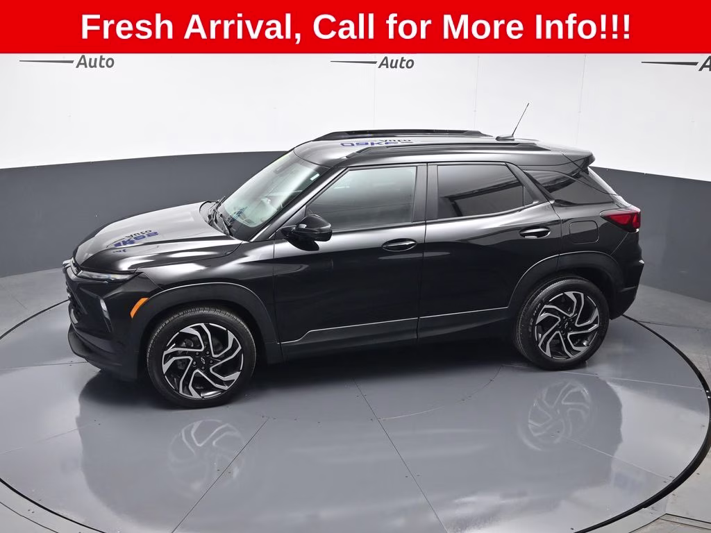 2024 Mosaic Black Metallic Chevrolet Trailblazer RS FWD SUV