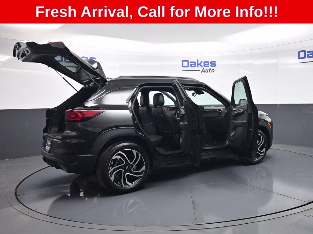 2024 Mosaic Black Metallic Chevrolet Trailblazer RS FWD SUV