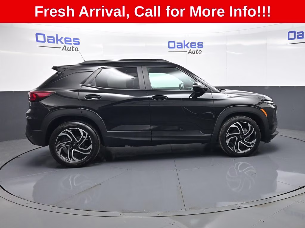 2024 Mosaic Black Metallic Chevrolet Trailblazer RS FWD SUV