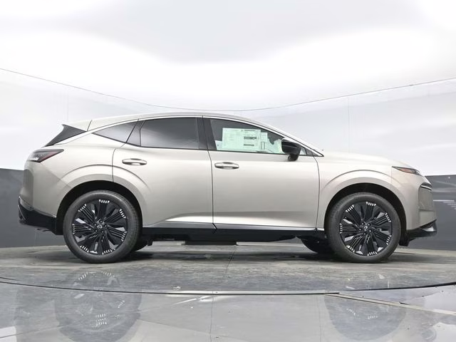 2026 Champagne Silver Metallic Nissan Murano Platinum AWD SUV