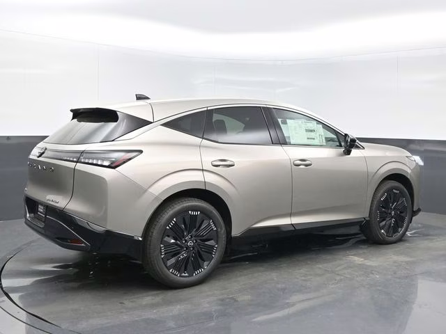 2026 Champagne Silver Metallic Nissan Murano Platinum AWD SUV