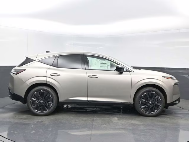 2026 Champagne Silver Metallic Nissan Murano Platinum AWD SUV