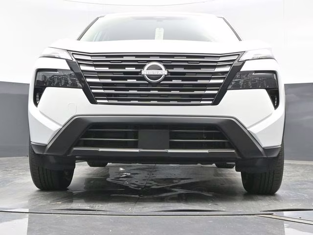 2026 Everest White Pearl Tricoat Nissan Rogue SV FWD SUV