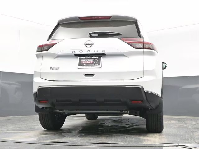 2026 Everest White Pearl Tricoat Nissan Rogue SV FWD SUV