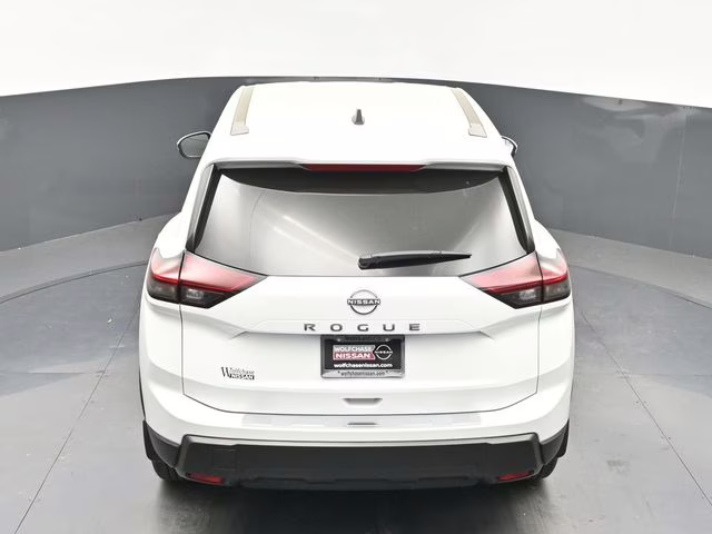 2026 Everest White Pearl Tricoat Nissan Rogue SV FWD SUV