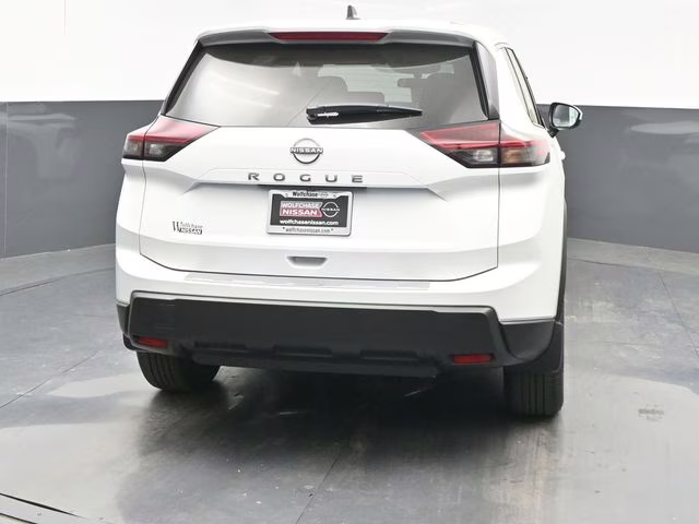 2026 Everest White Pearl Tricoat Nissan Rogue SV FWD SUV