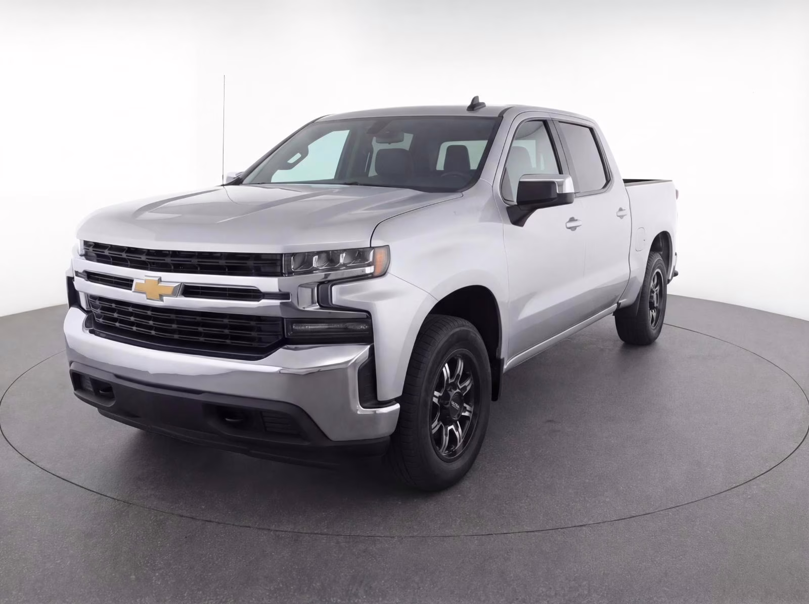2020 Silver Ice Metallic Chevrolet Silverado 1500 LT 4X4 Truck