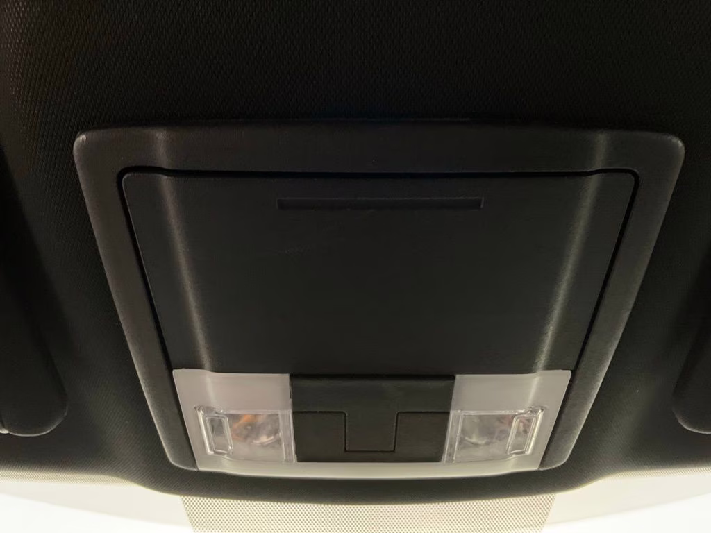 2017 Oxford White Ford Explorer XLT FWD SUV