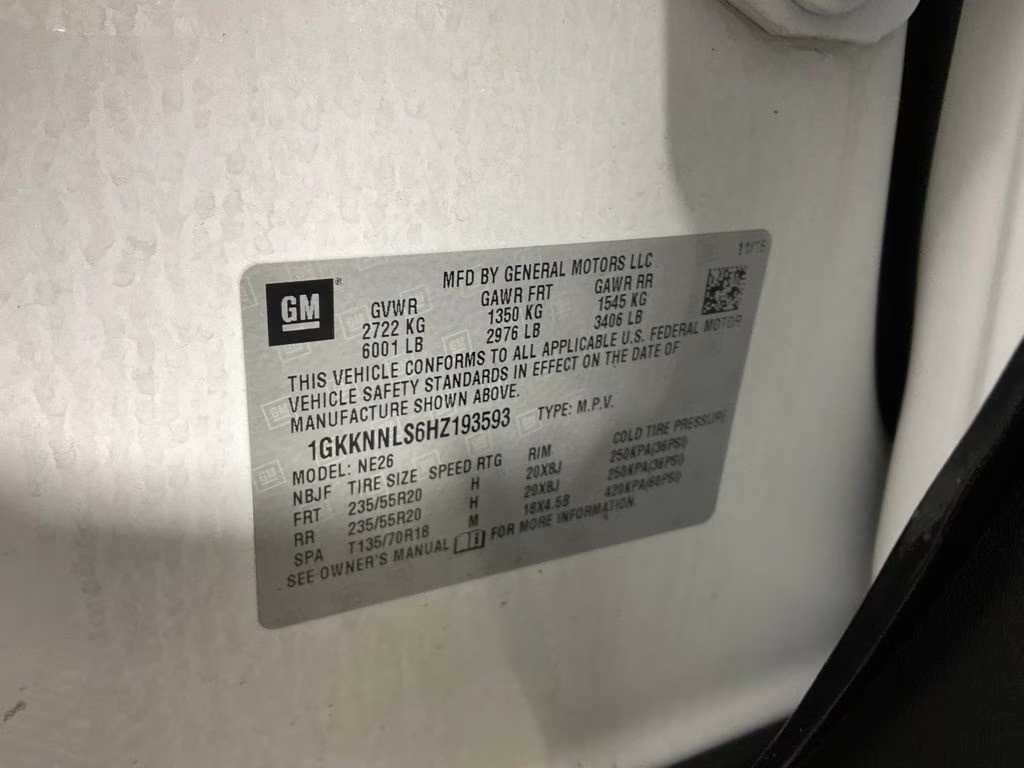 2017 White Frost GMC Acadia SLT-2 FWD SUV