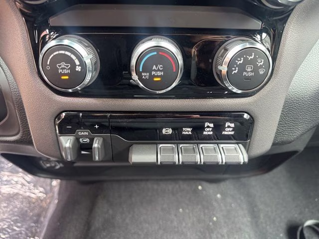2026 Diamond Black Ram 3500 Big Horn 4X4 Truck
