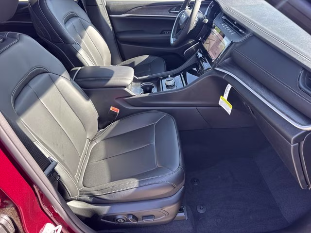 2026 Velvet Red Pearlcoat Jeep Grand Cherokee Limited 4X4 SUV