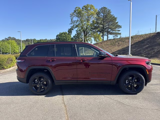 2026 Velvet Red Pearlcoat Jeep Grand Cherokee Limited 4X4 SUV