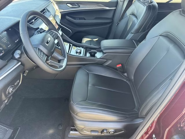 2026 Velvet Red Pearlcoat Jeep Grand Cherokee Limited 4X4 SUV