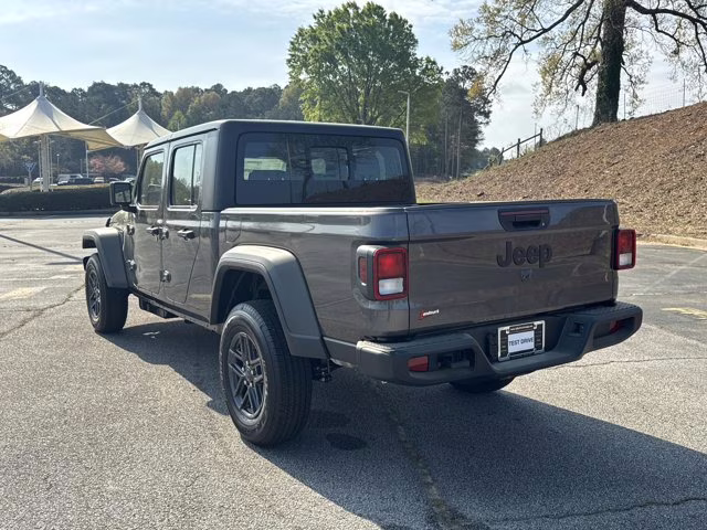 2026 Granite Crystal Metallic Clearcoat Jeep Gladiator Sport 4X4 Truck
