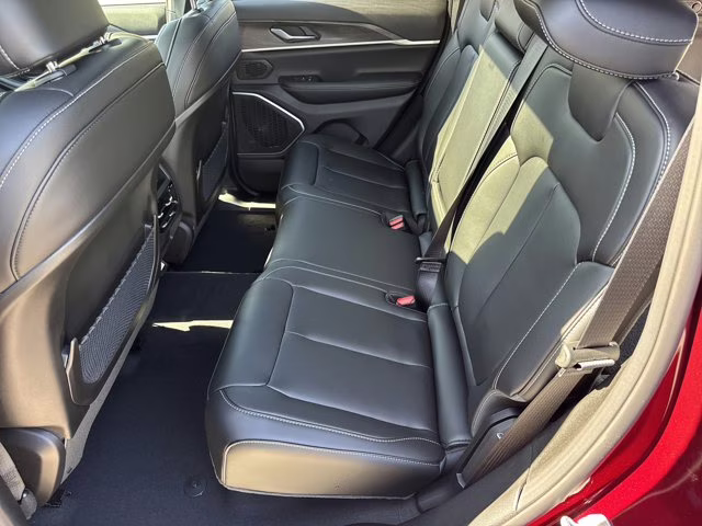 2026 Velvet Red Pearlcoat Jeep Grand Cherokee Limited 4X4 SUV